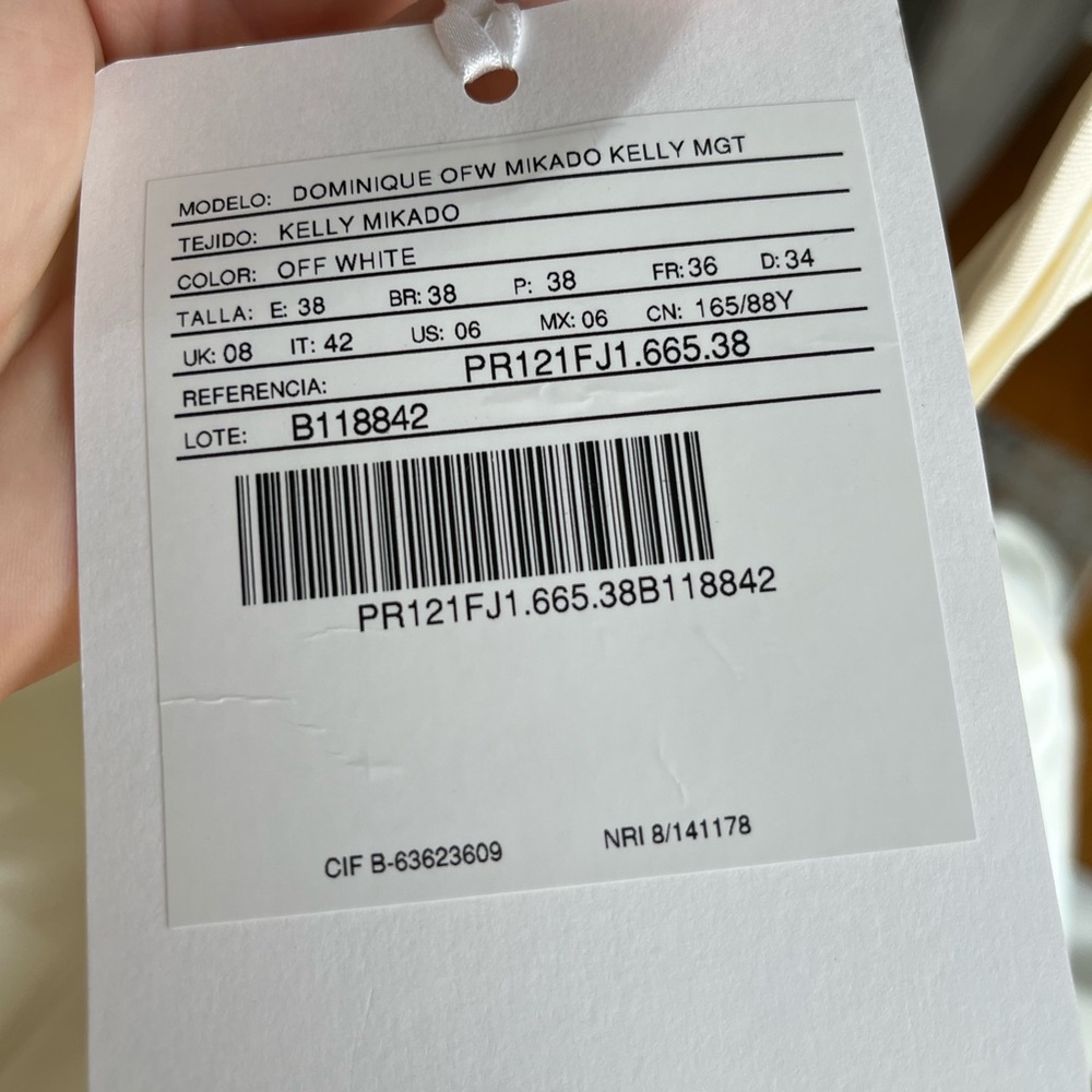 Pronovias Dominique Wedding Gown NEW w/Tags - Picture 2 of 5